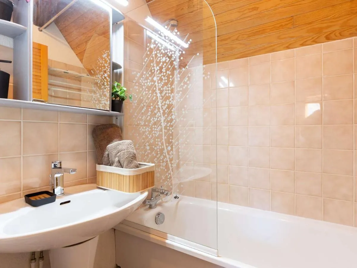 Duplex 3 Chambres Pres De Saint Lary Pour 6 Personnes - Fr-1-296-484 0*, Saint-Lary-Soulan Francia